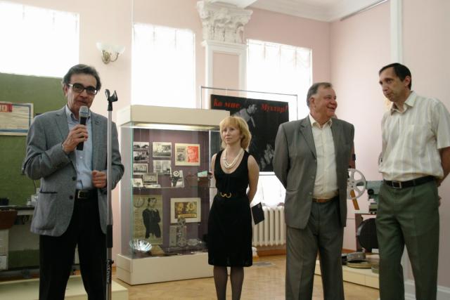Открытие выставки, посвященной 95-летию со дня основания кинопрокатной организации Тамбовской области ( выставки_02.jpg)